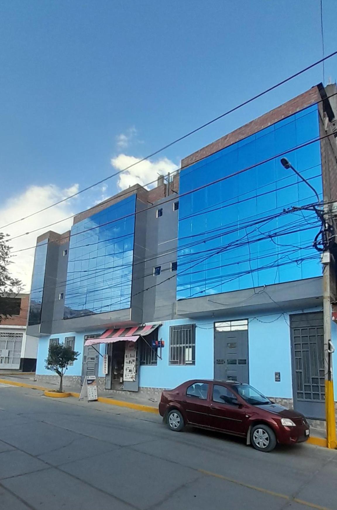Hostal Pura Casta Hotel Carhuaz Exterior photo