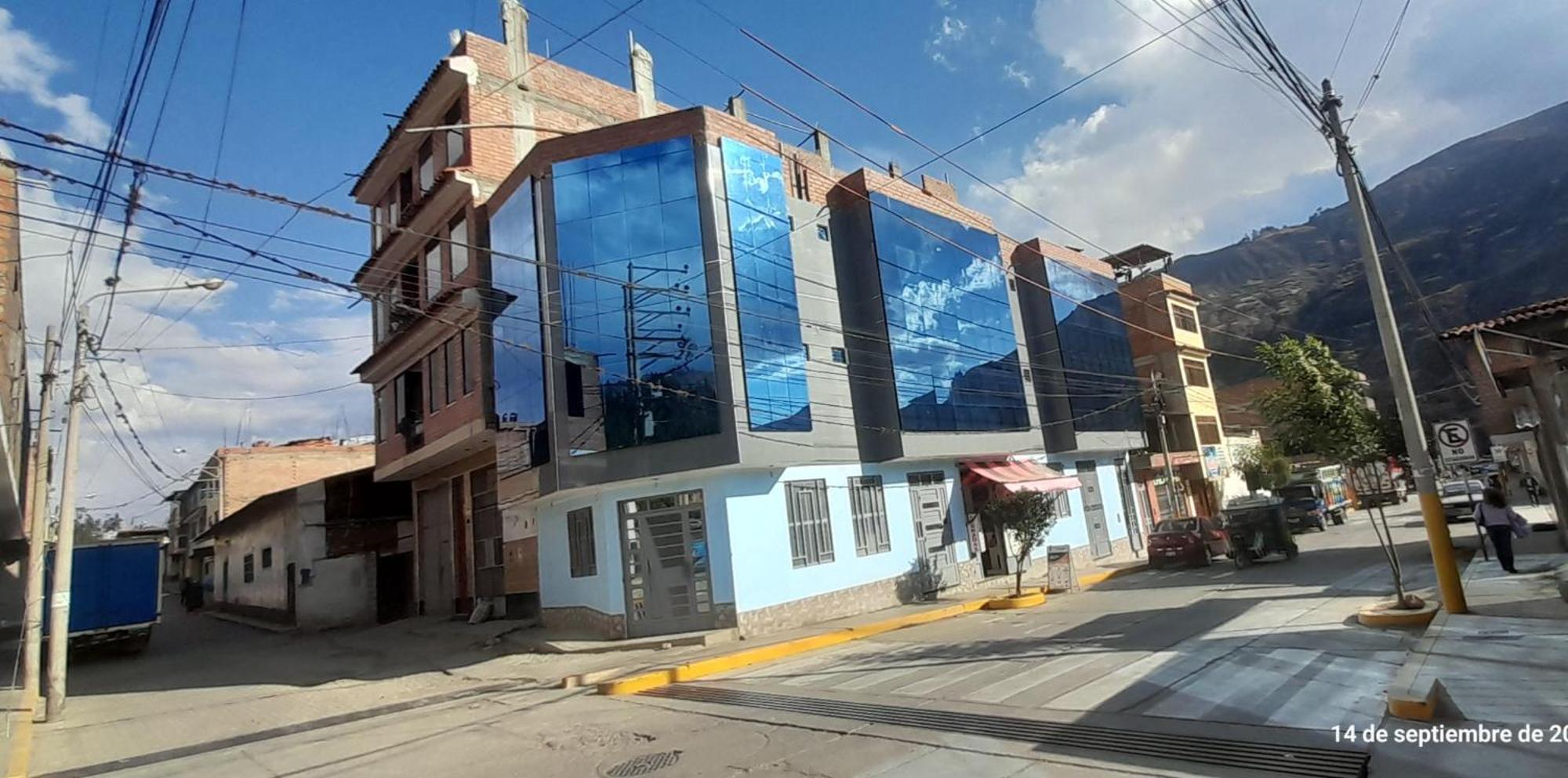 Hostal Pura Casta Hotel Carhuaz Exterior photo