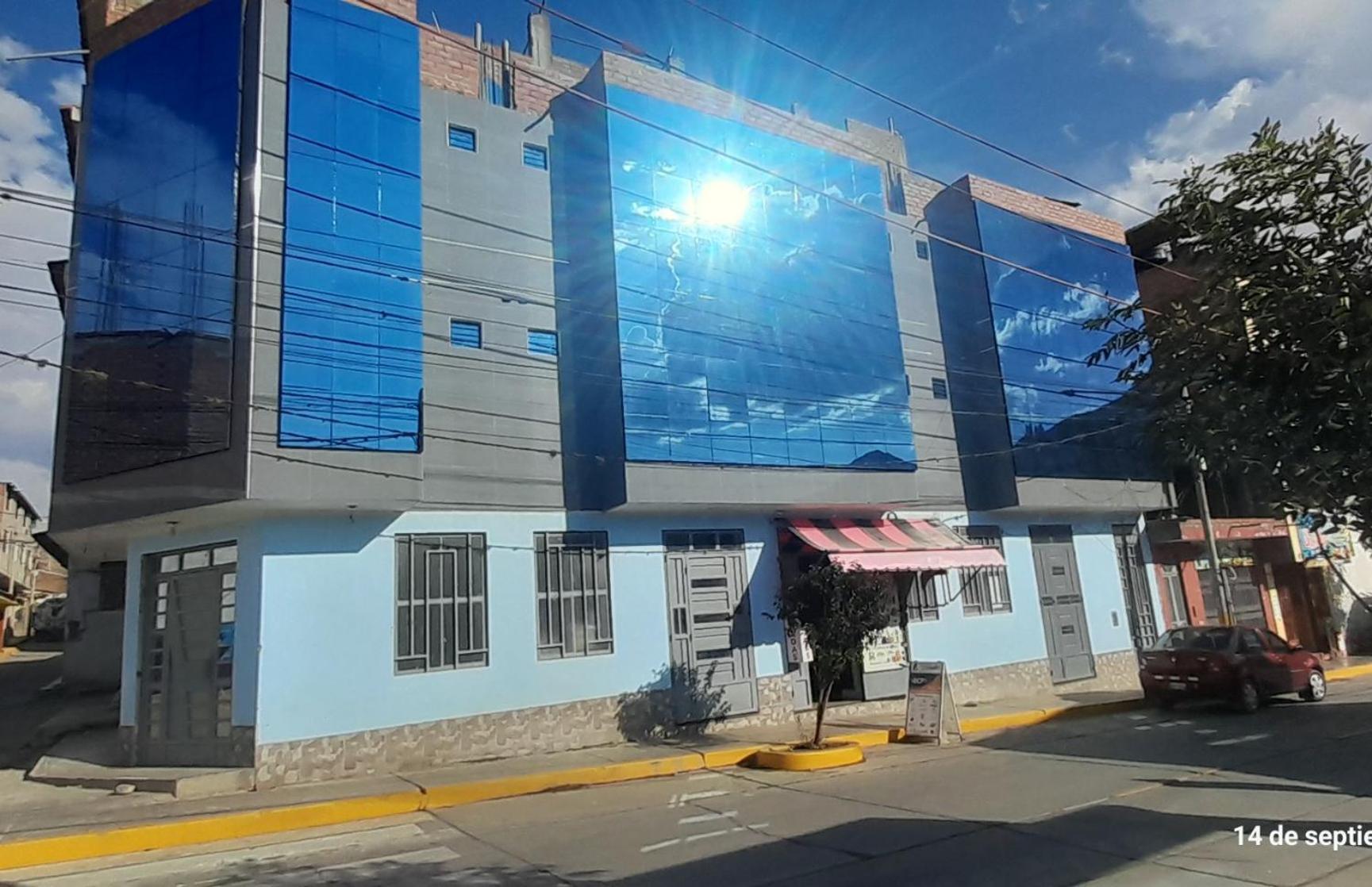 Hostal Pura Casta Hotel Carhuaz Exterior photo